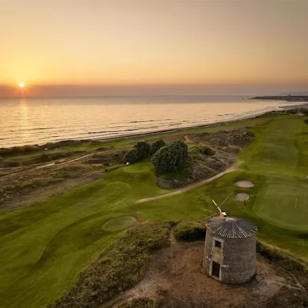 Hotel Tivoli Estela Golf & Porto 4*