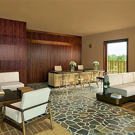 Hotel Tivoli Estela Golf & Porto 3*